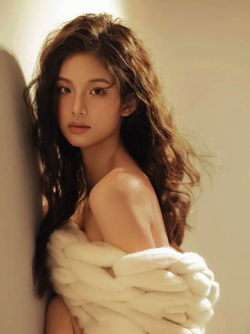 Đổi mới màn hình với Hình nền gái 2k5 miễn phí