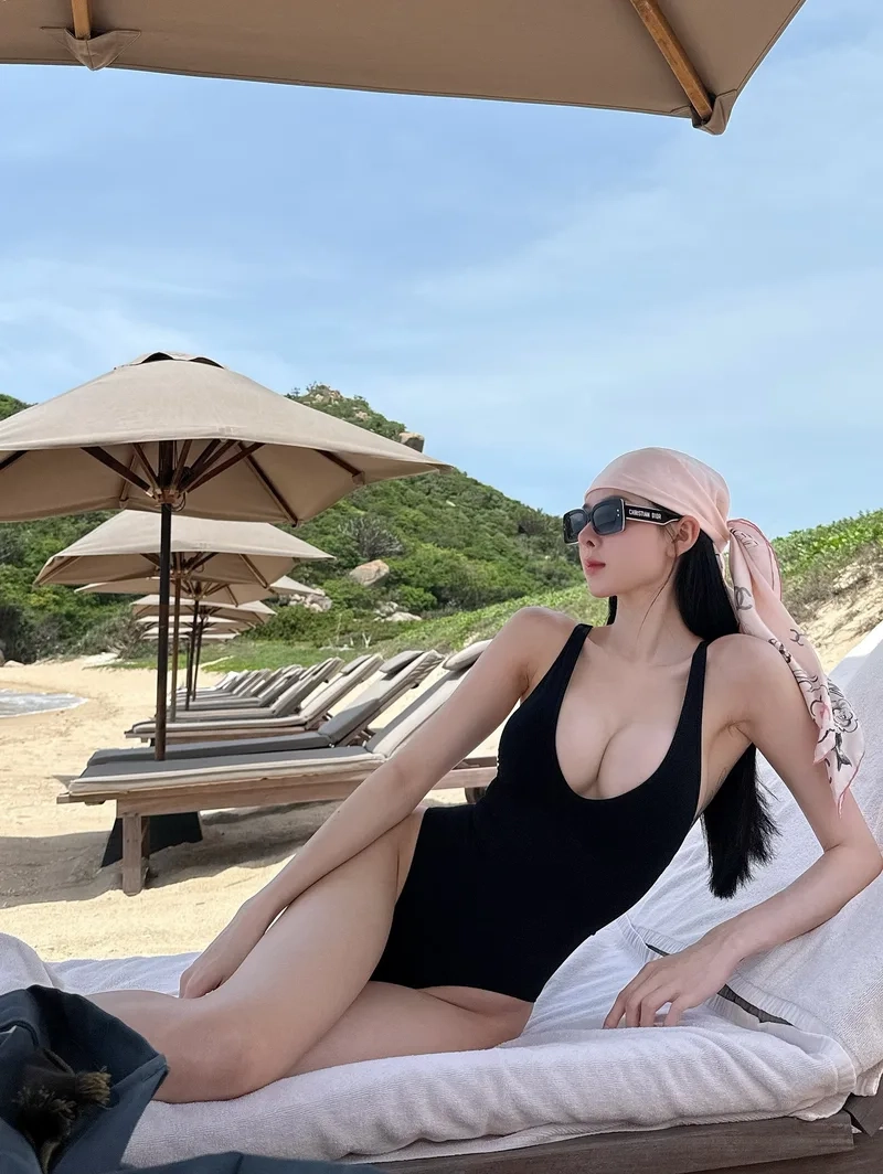 Siêu dễ thương với hình ảnh gái cute bikini thu hút mọi ánh nhìn