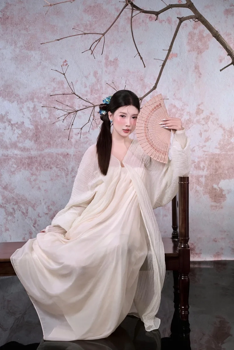 Ngắm ngay ảnh gái xinh 2k6 dễ thương và cuốn hút