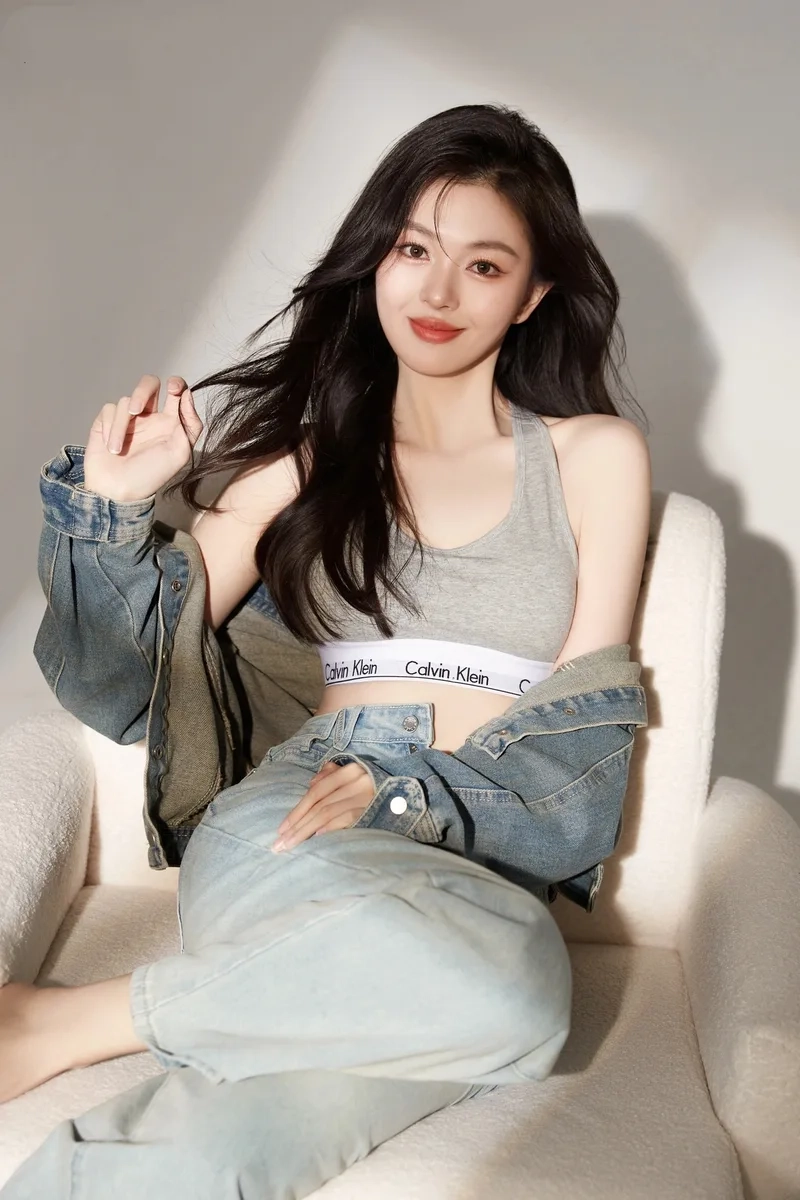 Bộ sưu tập điện thoại với ảnh con gái xinh việt nam lung linh