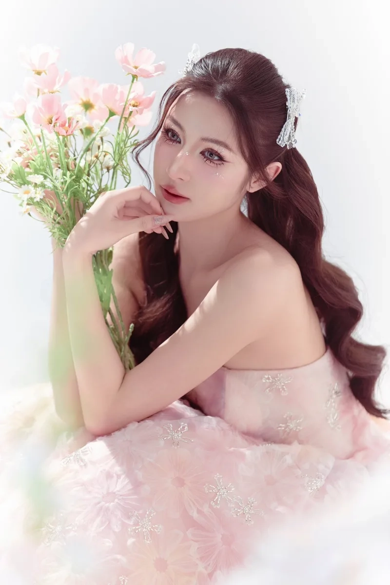 Dịu dàng và rạng rỡ với avatar cô gái đẹp tinh tế tự nhiên