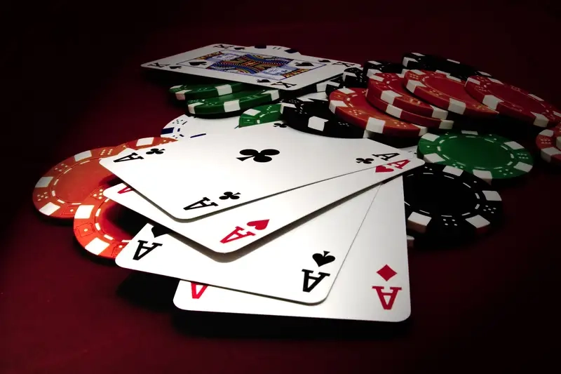 Chiến thuật poker xn88 hạ gục bàn ngay ván đầu