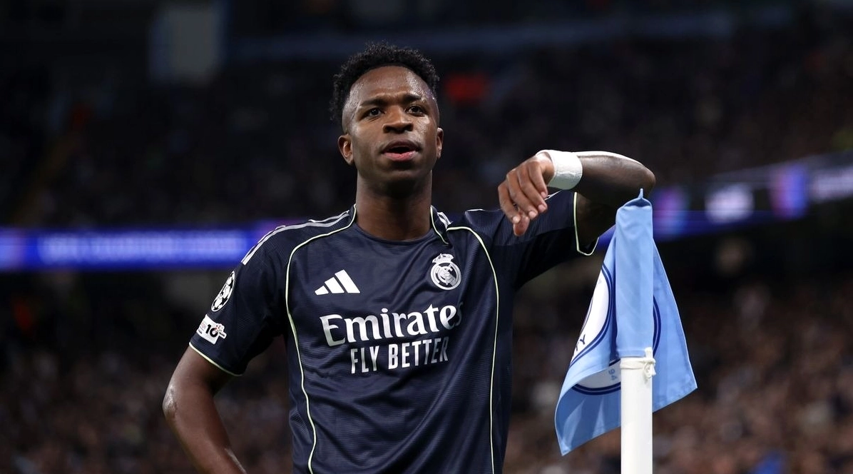 Vinicius Jr và Aurelien Tchouameni của Real Madrid thi đấu.