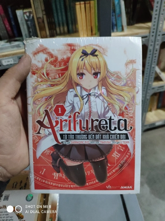 Bìa truyện Arifureta chính thức thể hiện bối cảnh đen tối