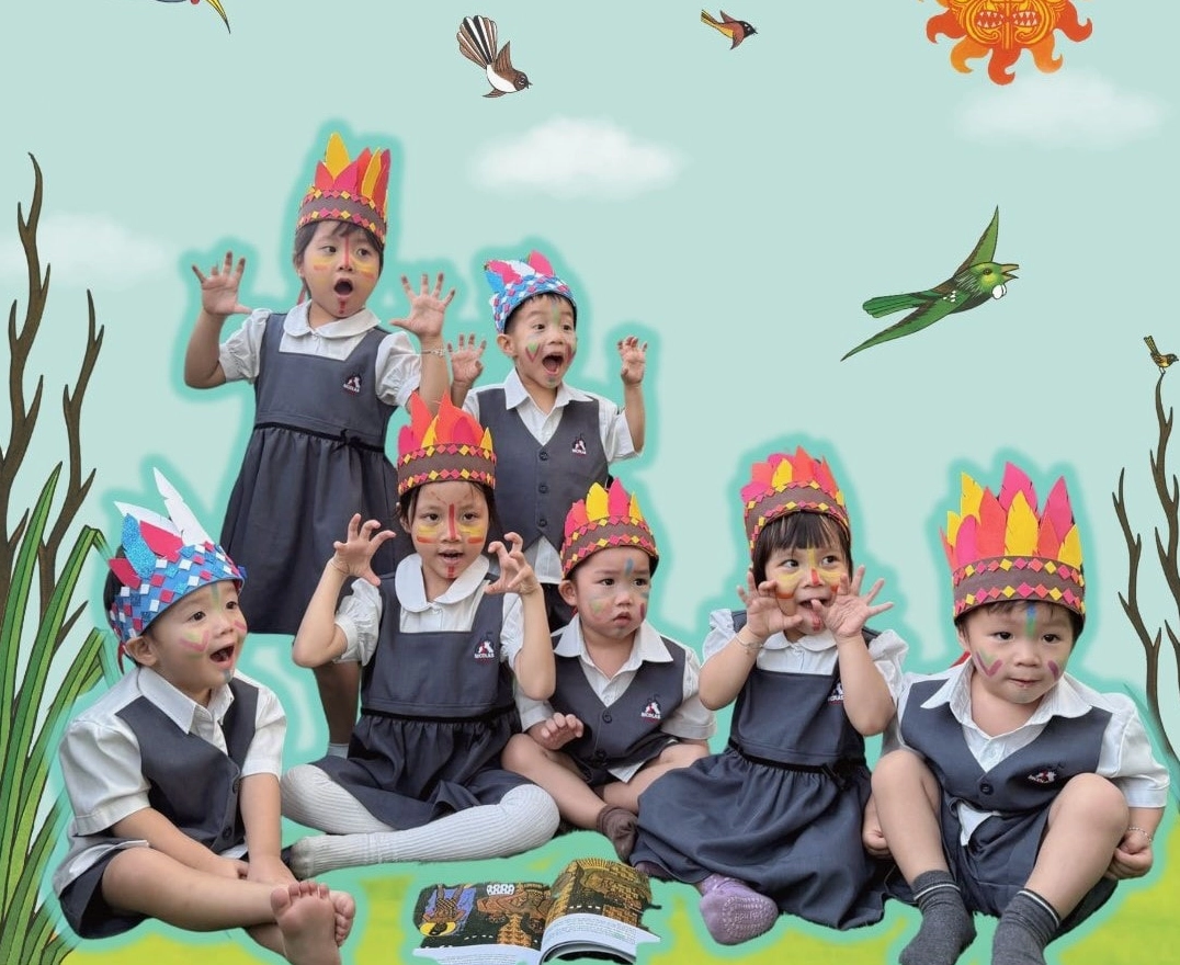 Hình ảnh á thần Maui với chiếc móc câu phép thuật huyền thoại