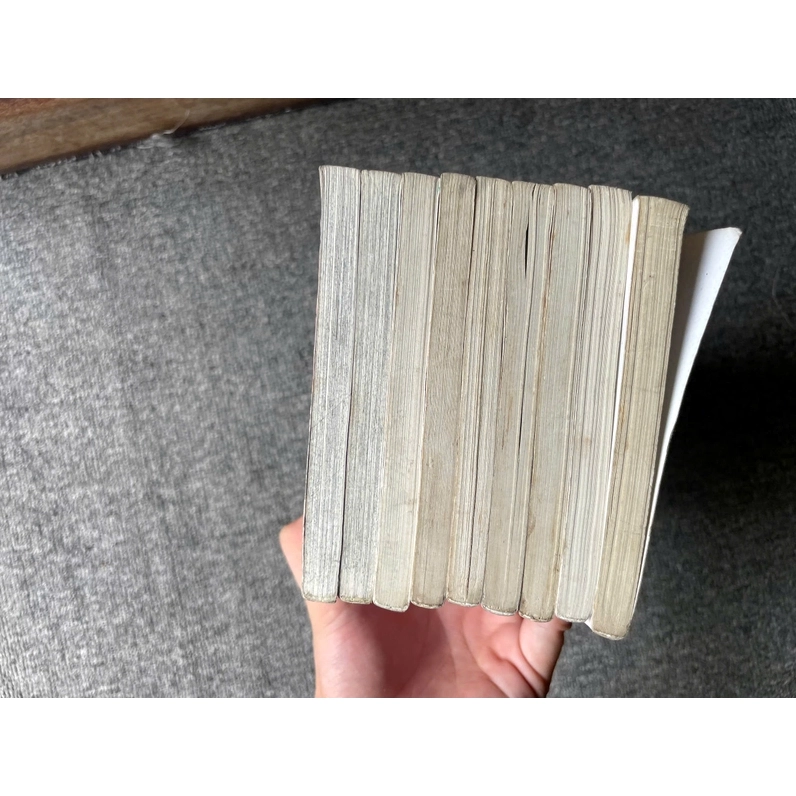 Hình ảnh bìa của một tập trong bộ truyện Tiên Khúc