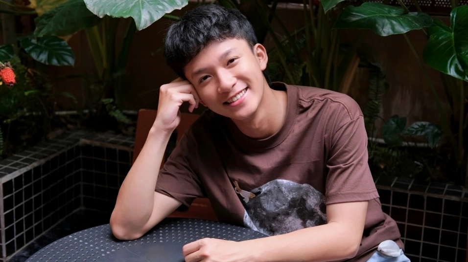 Hình ảnh minh họa bối cảnh mây mù giăng lối nơi hải đảo xa xôi