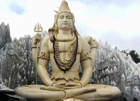 Hình ảnh uy nghi của thần Shiva đấng hủy diệt và tái sinh trong tín ngưỡng Ấn Độ