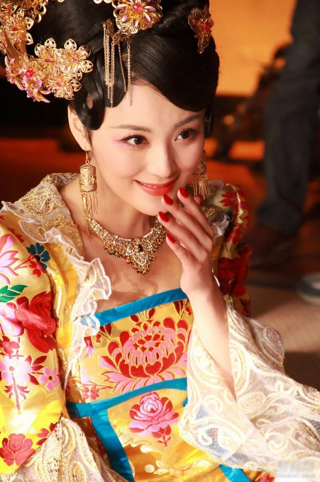 Khung cảnh bi kịch khi cái giá của quyền lực được phơi bày