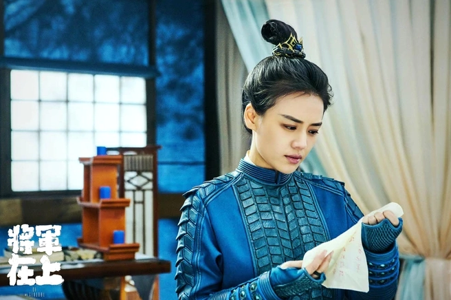 Khung cảnh sinh hoạt vợ chồng đầy trớ trêu của cặp đôi chính