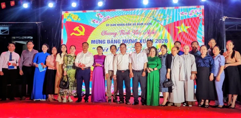 Kiến trúc rộng lớn uy nghiêm nơi diễn ra các cuộc họp bàn thế sự của nhân sĩ giang hồ