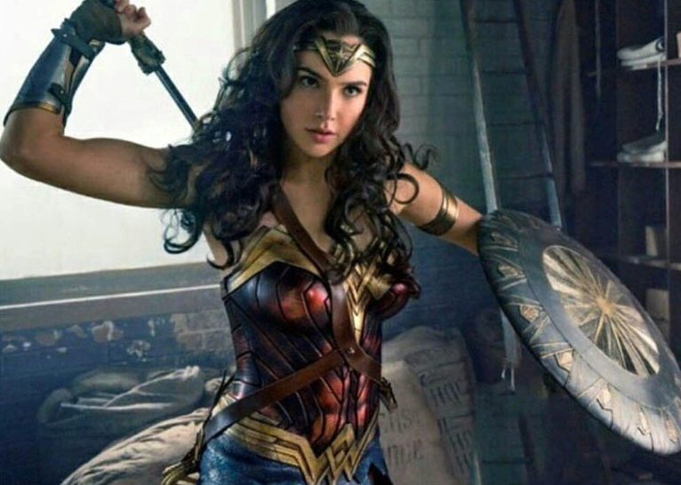 Một cảnh quay cận cảnh nhân vật đầy cảm xúc trong phim