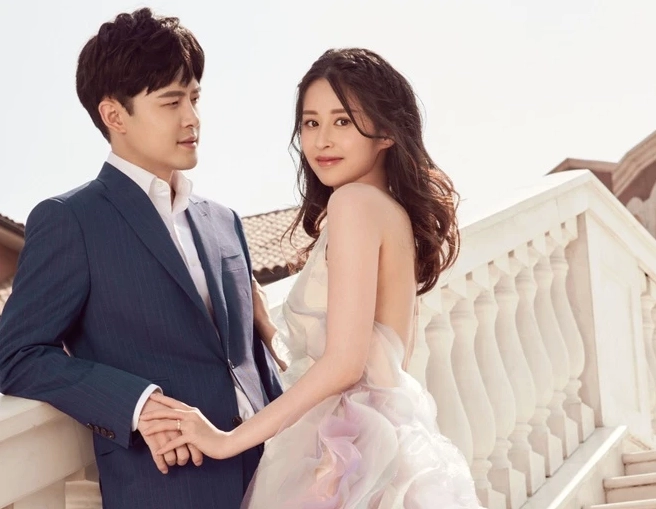 Nhan sắc vạn người mê của diễn viên Đàm Tùng Vận