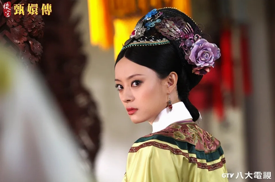 Tạo hình nữ chính Chân Hoàn đầy quyền lực chốn hậu cung