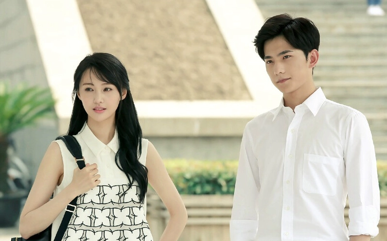 Tạo hình tuyệt đẹp của cặp đôi chính trong phim Yêu em từ cái nhìn đầu tiên