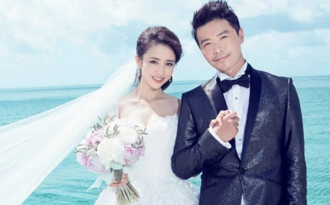 Vẻ đẹp mặn mà pha lẫn nét buồn của Đồng Lệ Á trong vai Niên Tố Ngôn