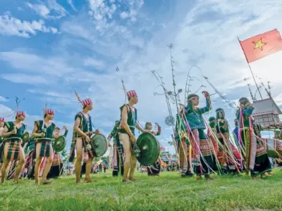 Tóm tắt sử thi Hơri (Gia Rai): Khám phá huyền thoại anh hùng