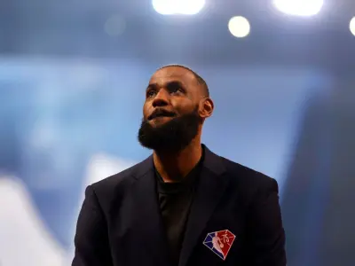 Hành trình vĩ đại của siêu sao LeBron James và những góc khuất chuyên môn